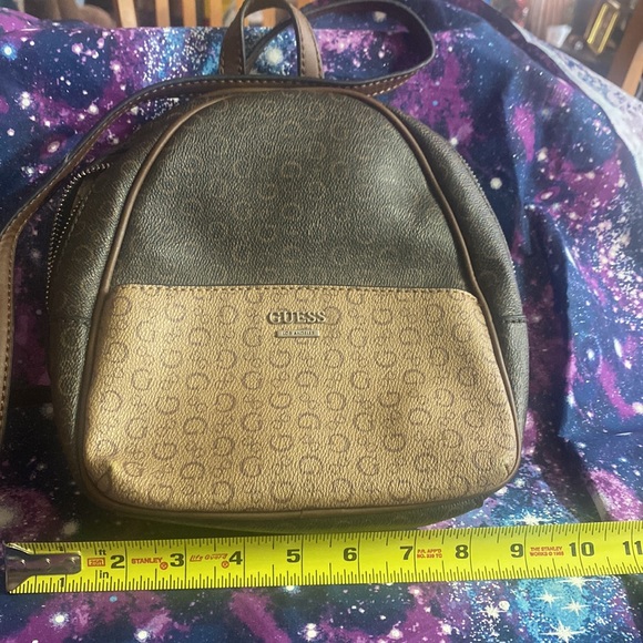 Guess backpack - Picture 2 of 6